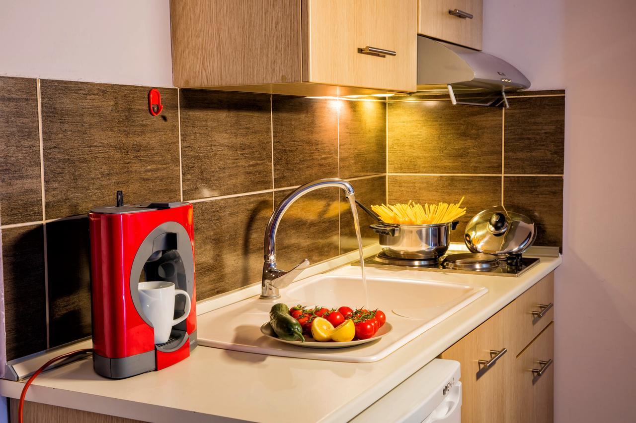 Ilida Apartments Néa Péramos Екстериор снимка